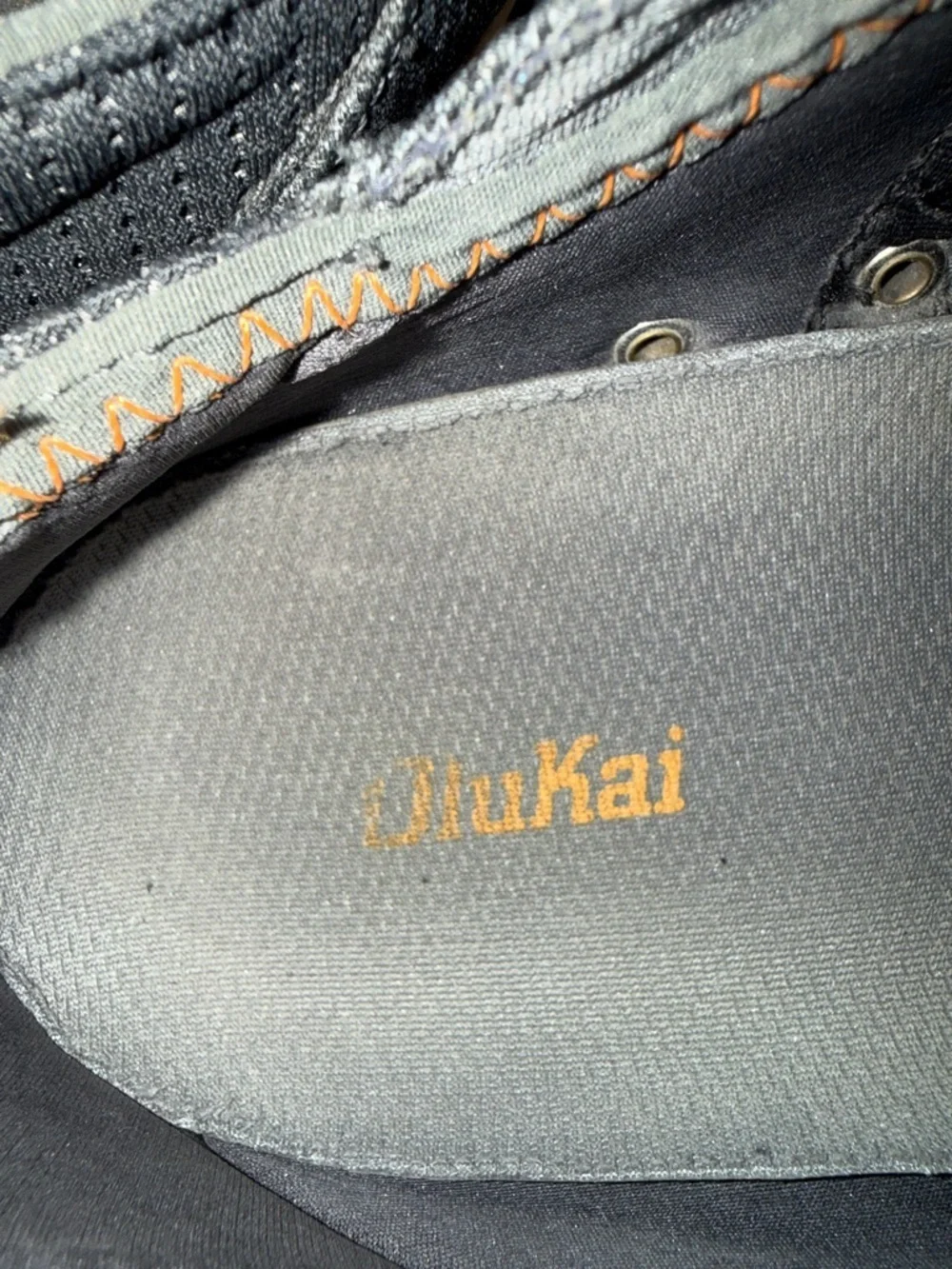 Olukai Nohea Moku Sneakers - size 11